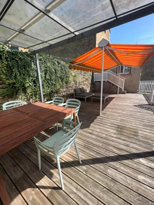 Maison Avec Jardin De 700m2